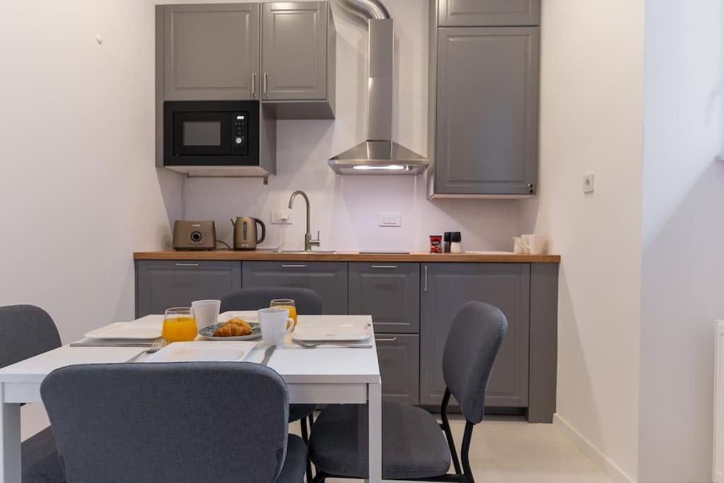 Official 4* Brand New Modern Apartment/Balcony Zagreb Luaran gambar